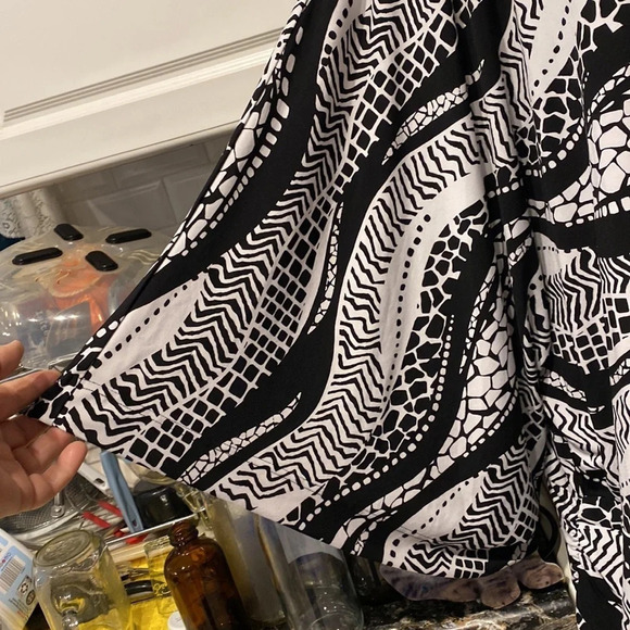 G woman’s Cato casual stretch dohlman sleeve plus size top 3X - Picture 2 of 6